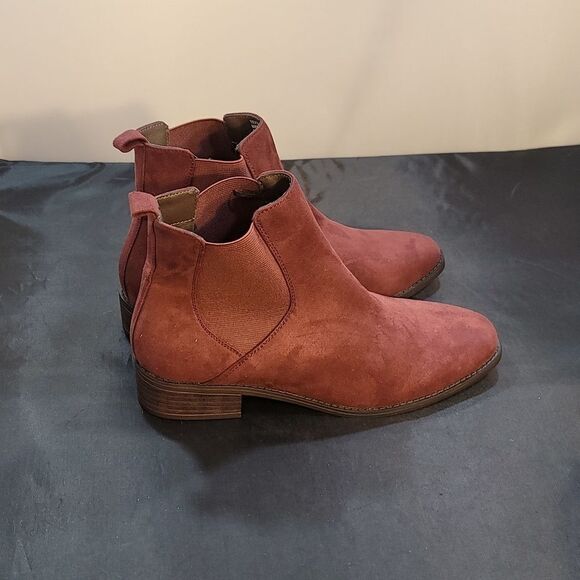 BRAND NEW LOFT OUTLET ROUND TOE SLIP-ON WOMEN"S ANKLE BOOT - Picture 4 of 14